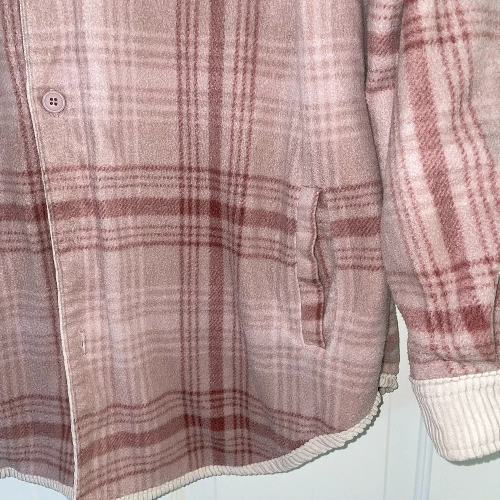 Shacket - Picture 5 of 5